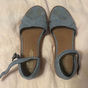Cute blue Tom’s sandals